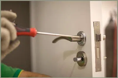 Locksmith Solution Services Buena Park, CA 714-824-4159 - 68-44-8